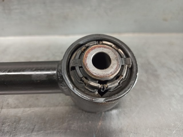 MAZDA KD3528500 Brazo transversal de suspensión trasera  comprar en Ponferrada