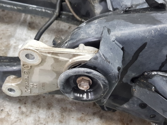 Subchasis trasero soporte motor Mazda CX-5 1 KE, GH