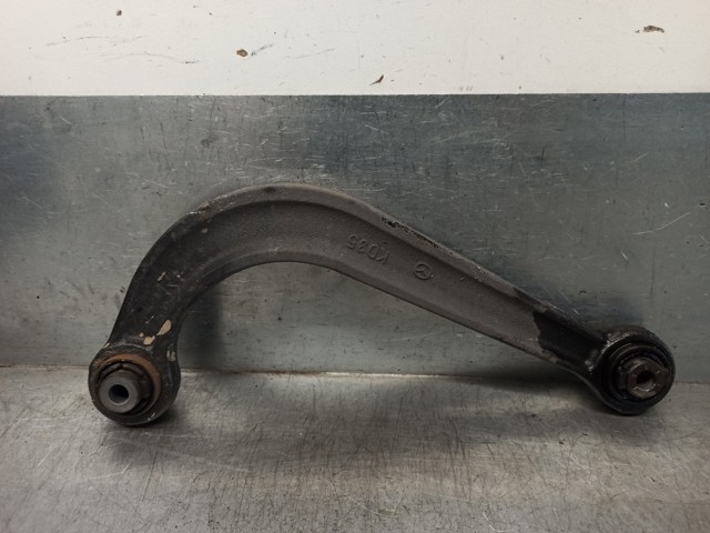 KD3528C10 Brazo superior de suspensión trasera izquierdo/derecho  comprar en Pontevedra