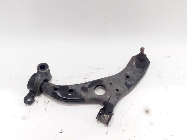 KD3534350H Brazo inferior izquierdo de la suspensión delantera  en stock Granada