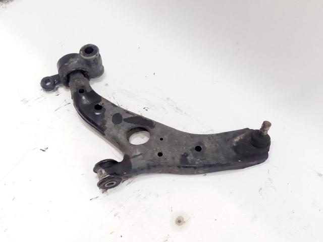 KD3534350H Brazo inferior izquierdo de la suspensión delantera  en stock Sabadell