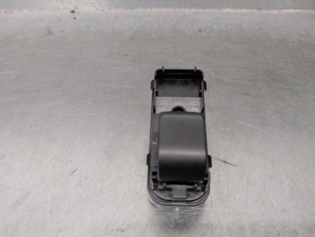 KD3566370 Mazda