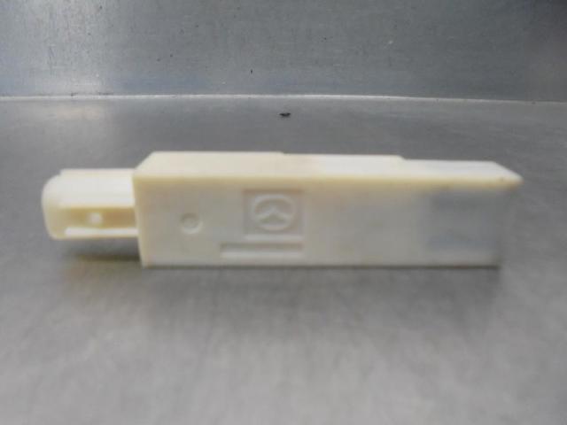 KD47676NXA Mazda