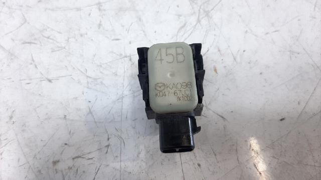 MAZDA KD4767UC1 Sensor de estacionamiento delantero/trasero central  comprar en Albacete