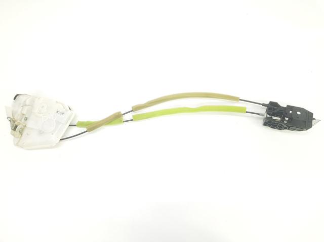 Cerradura de puerta delantera derecha KD5358310 Mazda