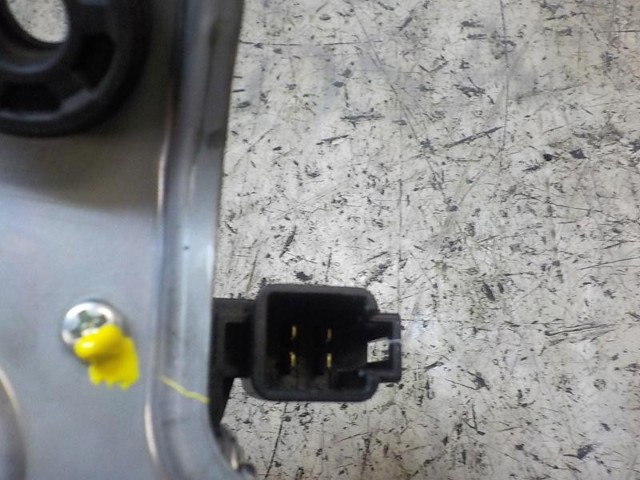 MAZDA KD5367450 Motor del limpiaparabrisas trasero  disponible Valladolid