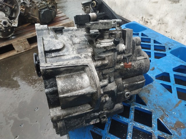 Caja de cambios mecánica, completa Volkswagen Touran 1 1T1, 1T2