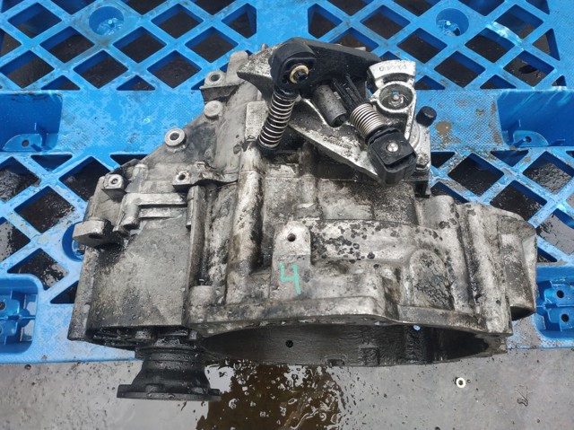 Caja de cambios mecánica, completa Volkswagen Touran 1 1T1, 1T2