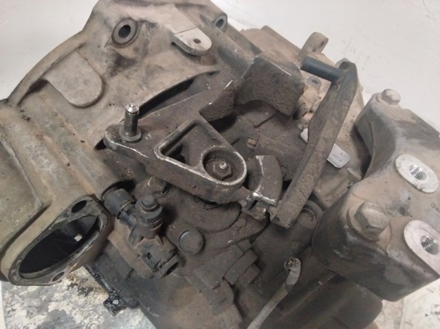 Caja de cambios mecánica, completa Volkswagen Touran 1 1T1, 1T2