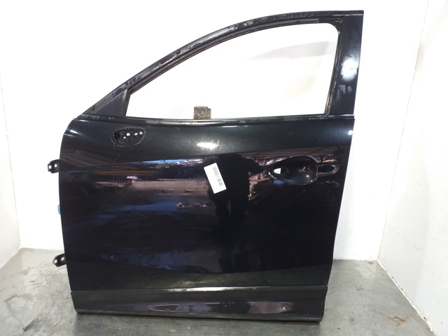 Puerta delantera izquierda KDY35902XK Mazda