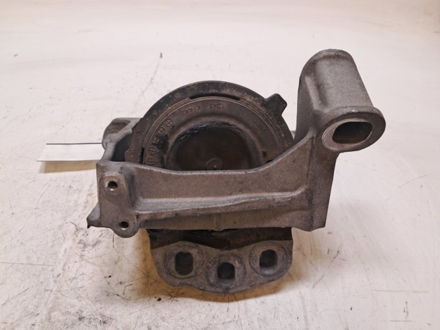 Soporte de motor derecho KE6439060 MAZDA