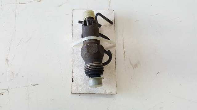 Inyector de combustible LCR6735405 RENAULT