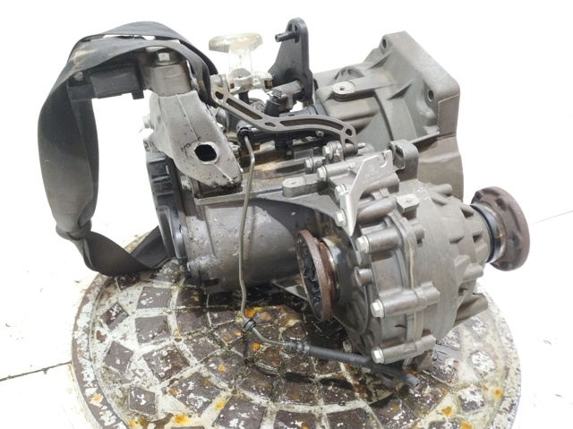 Caja de cambios manual para Volkswagen Golf VI (521)