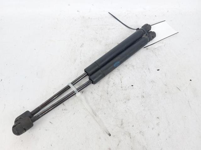 LR001773 LAND ROVER Amortiguador de capó  en stock Gandía