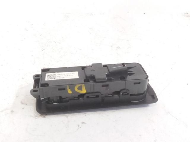 LR013883 Interruptor de elevalunas delantera izquierda  en stock Granada