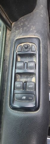 LR013883 LAND ROVER Interruptor de elevalunas delantera izquierda  en stock Huelva