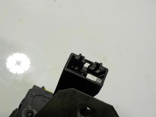 LR014184 LAND ROVER Cerradura de maletero  en stock Huelva