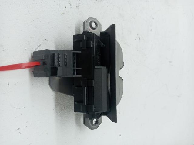 LR014184 Cerradura de tapa de maletero  disponible Utrera