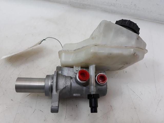 LR014430 LAND ROVER Cilindro maestro de frenos comprar Bilbao