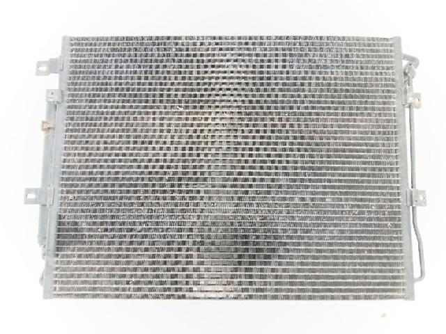 LR015556 LAND ROVER Condensador aire acondicionado  en stock Gandía