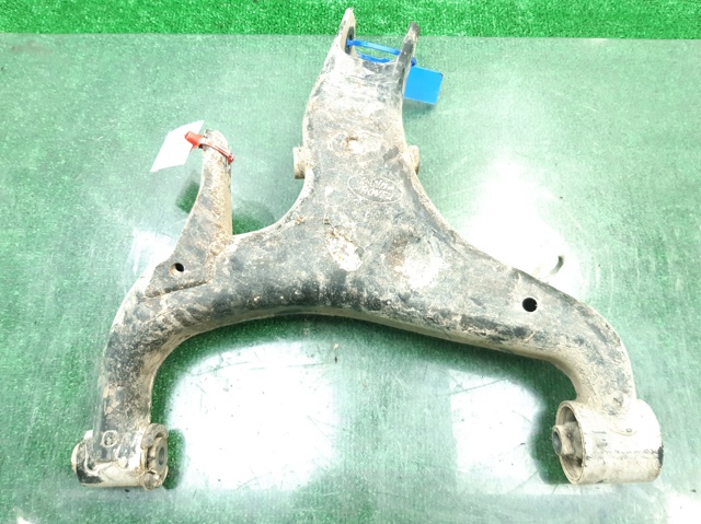 LR019977 Brazo de suspensión trasero inferior derecho  en stock Granada