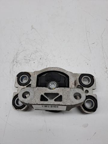 Soporte de caja de velocidades LR024738 LAND ROVER