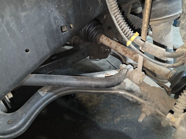 Brazo inferior derecho de la suspensión delantera LR029301 LAND ROVER