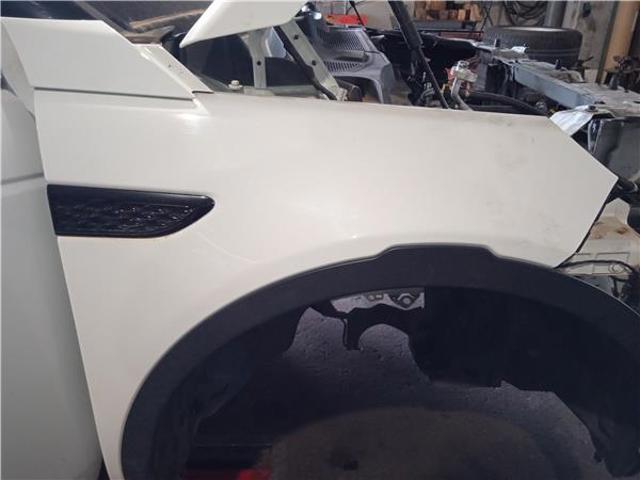 LR061383 LAND ROVER Aleta  en stock Gandía