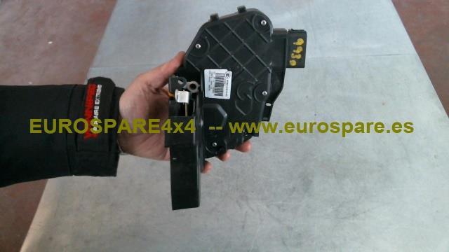 LR071636 LAND ROVER Cerradura de puerta delantera izquierda  disponible Ourense