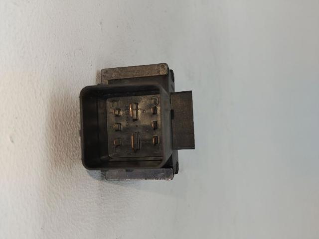 LR073555 LAND ROVER Relé de los calentadores  en stock Huelva