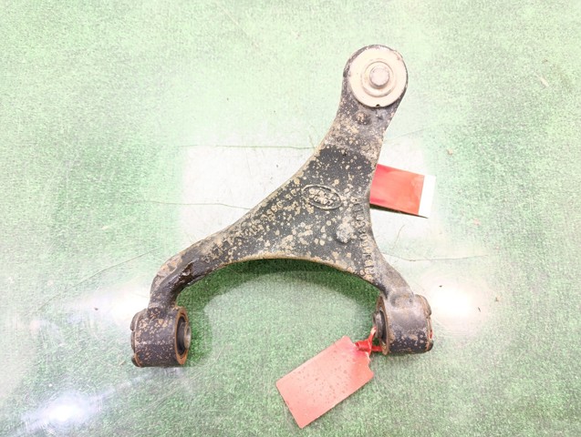 LR074838 Brazo superior izquierdo de la suspensión delantera  en stock Castellón