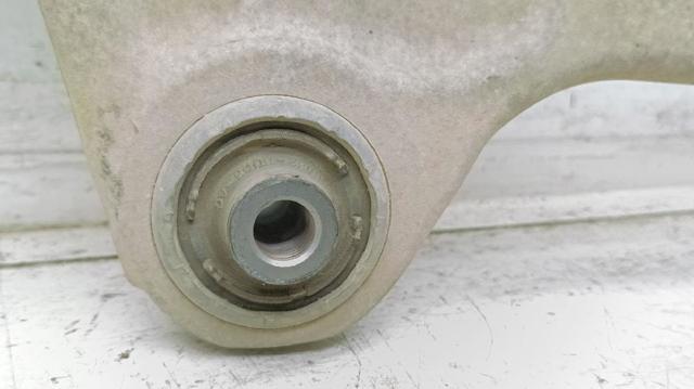 LR078656 Brazo inferior derecho de la suspensión delantera comprar Girona