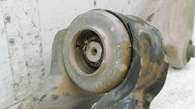 LR078657 LAND ROVER Brazo inferior izquierdo de la suspensión delantera  comprar en Oviedo