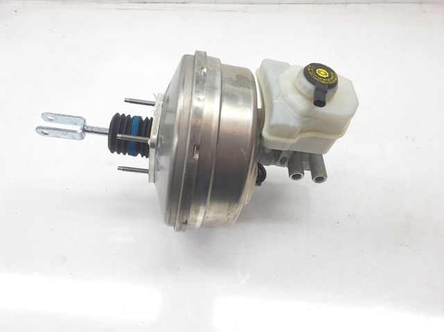 LR081596 Land Rover