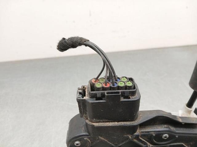 LR091351 Cerradura de puerta trasera izquierda  en stock Granada
