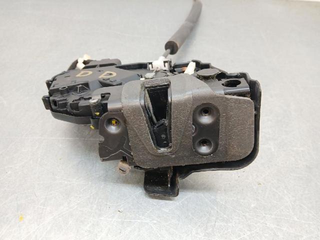 LR091525 Cerradura de la puerta trasera derecha  disponible Utrera