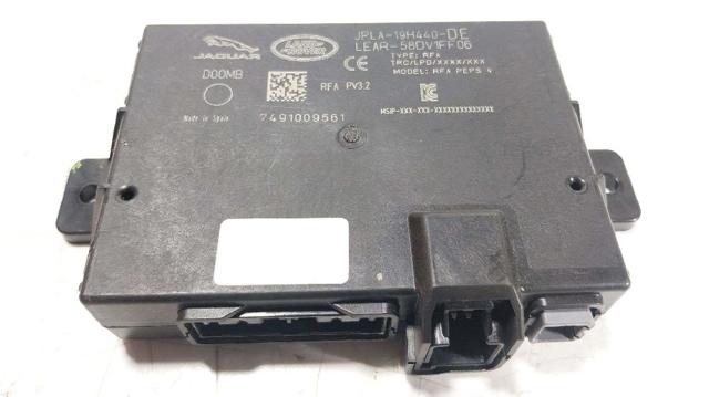 LR099141 Land Rover