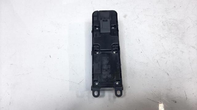 LR109008 Interruptor de elevalunas delantera izquierda  en stock Sabadell