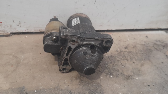 RENAULT M000T91581 Motor de arranque  disponible Lugo