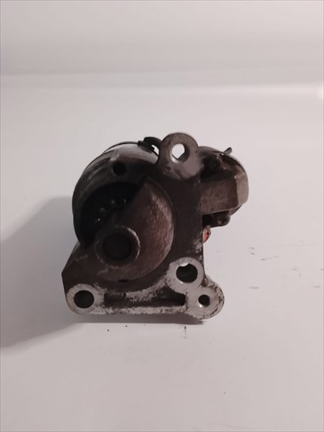 M001T85682 RENAULT Motor de arranque  en stock Córdoba
