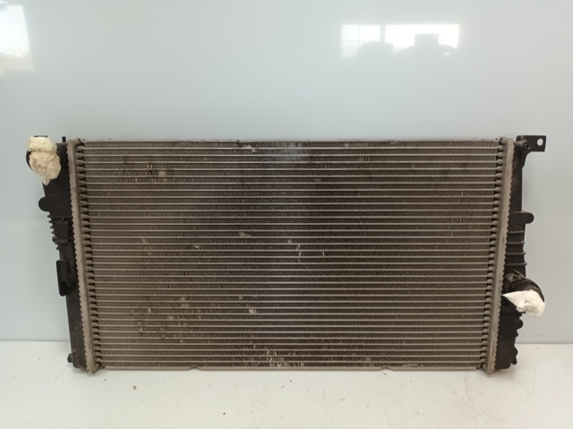 M151515B Radiador de refrigeración del motor  disponible Burgos