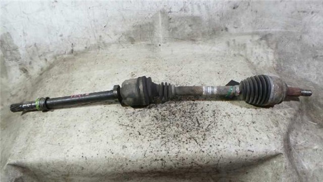 Culata de motor para Opel Vivaro (F7)