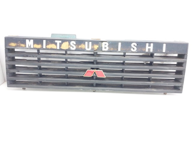 Comprar Rejilla frontal Pajero I L04G, L14G