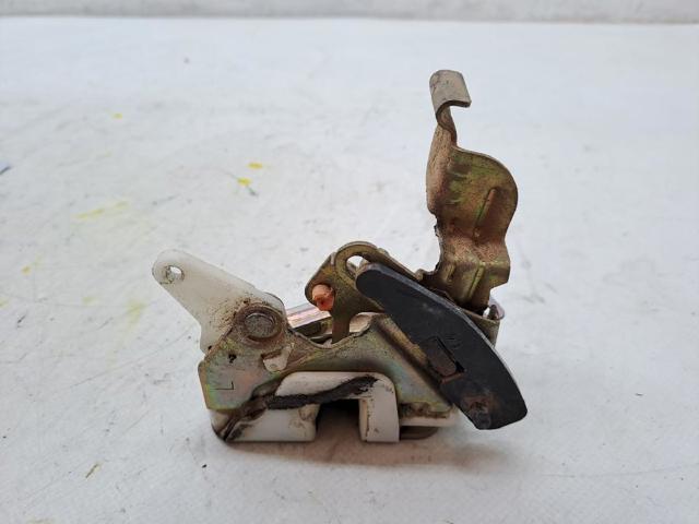 MITSUBISHI MB669132 Cerradura de puerta delantera derecha  en stock Valencia