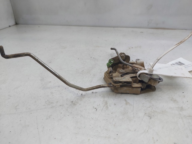MITSUBISHI MB669132 Cerradura de puerta delantera derecha  en stock Valencia