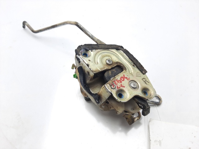 MITSUBISHI MB669132 Cerradura de puerta delantera derecha  comprar en Albacete
