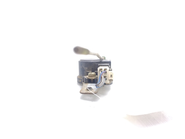 MB669132 MITSUBISHI Cerradura de puerta delantera derecha  disponible Vigo
