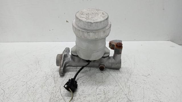 MB699830 MITSUBISHI Cilindro maestro de frenos  en stock Gandía