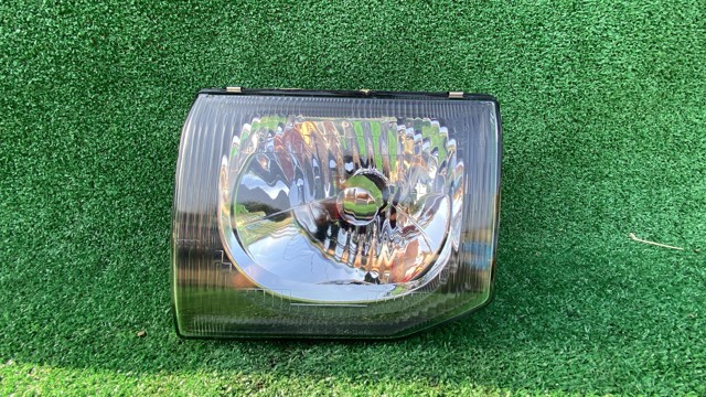 MB831067 Faro izquierdo  comprar en Reus