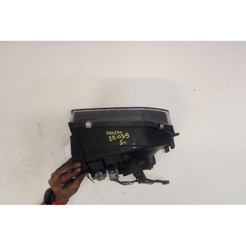 MB831067 Faro izquierdo  disponible Utrera